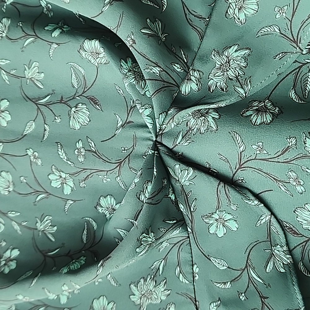 Forest Lily Ruffle Floral Pattern Dress - Picture 4 of 10